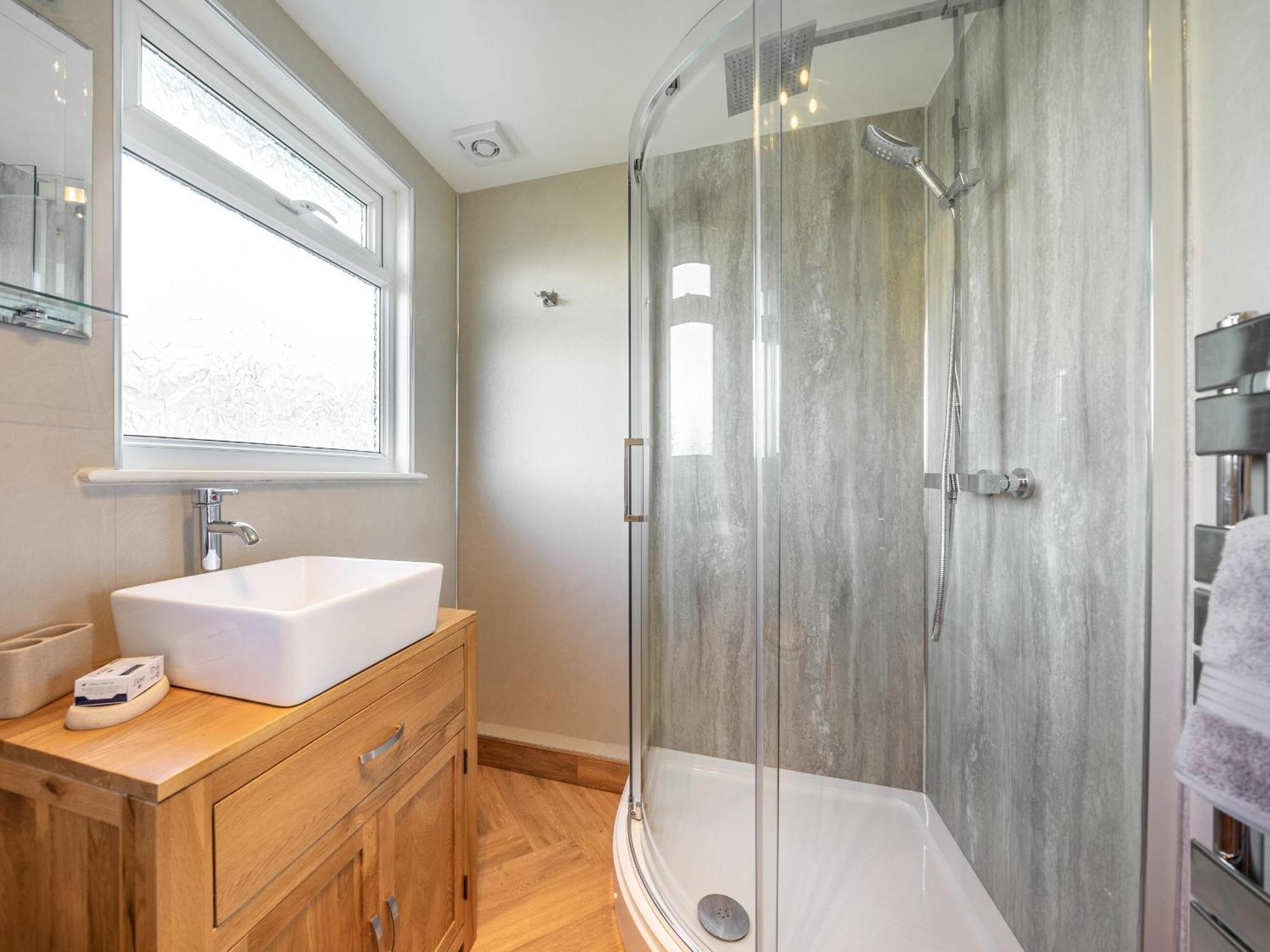Meadowcroft Villa Bettws Disserth Ngoại thất bức ảnh