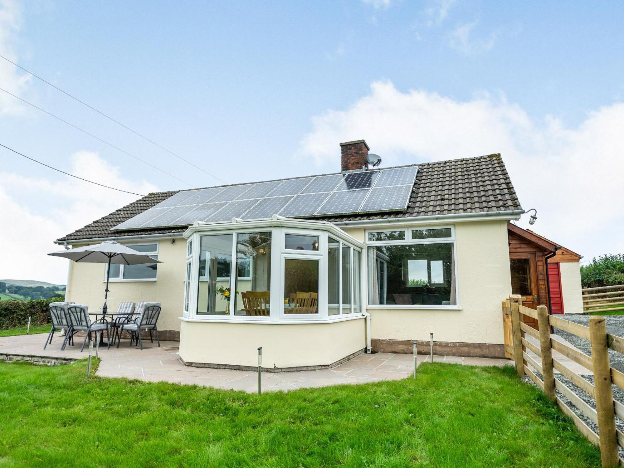 Meadowcroft Villa Bettws Disserth Ngoại thất bức ảnh